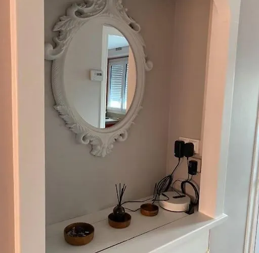 Jennifer 아파트 *